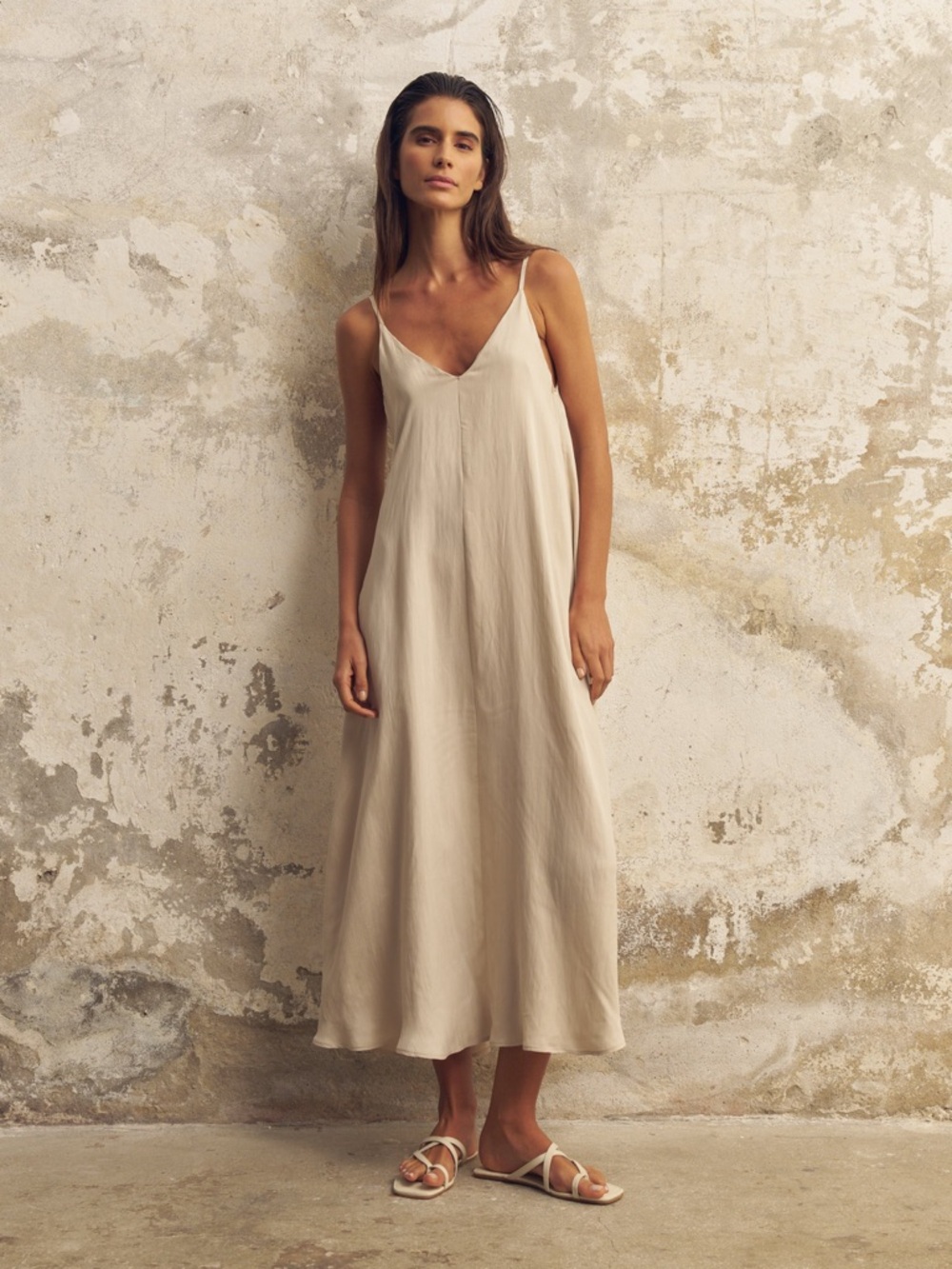 NWT The Handloom LA Slip Maxi Dress in Cream Size S/M $190 In Stores